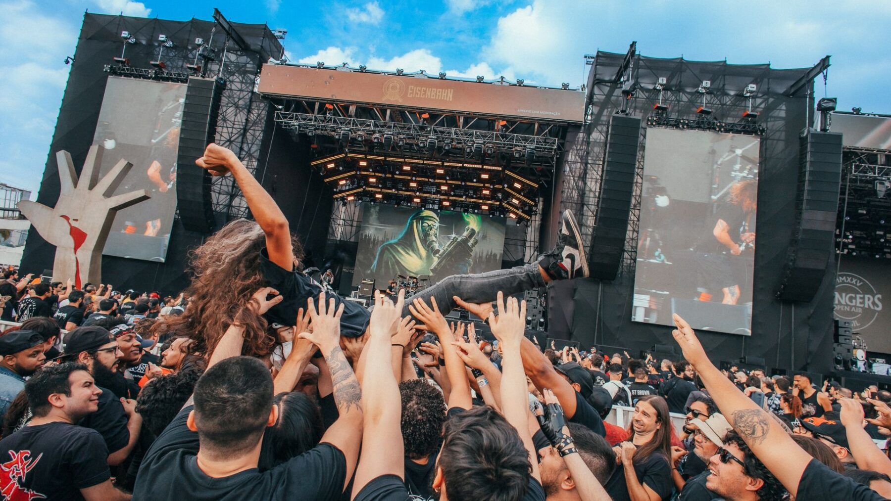 Banda Municipal Waste em show no festival Bangers Open Air
