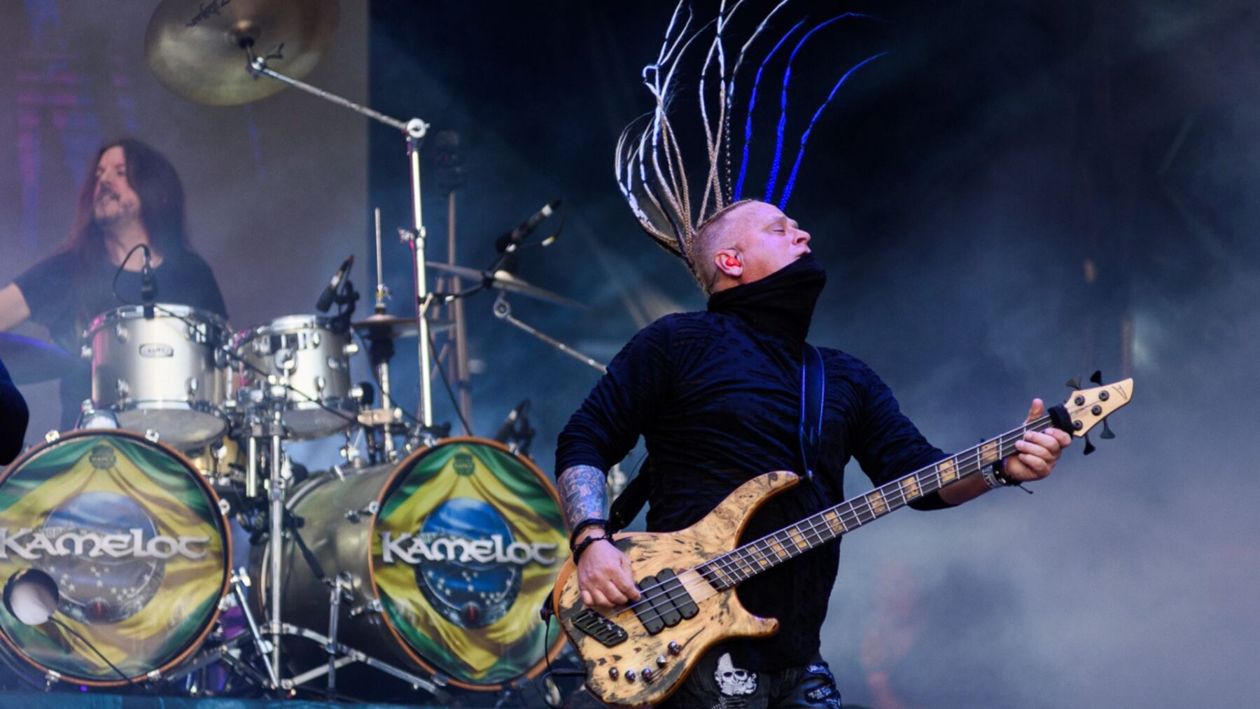 Alex Landenburg (esq.) e Sean Tibbetts, da banda Kamelot