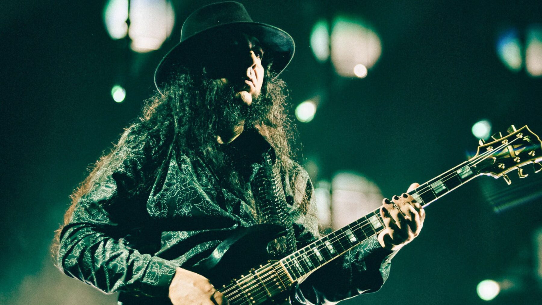 Guitarrista Daron Malakian em show da turnê "Wake Up!" do System of a Down no Allianz Parque, em São Paulo | 10.mai.2025/Divulgação