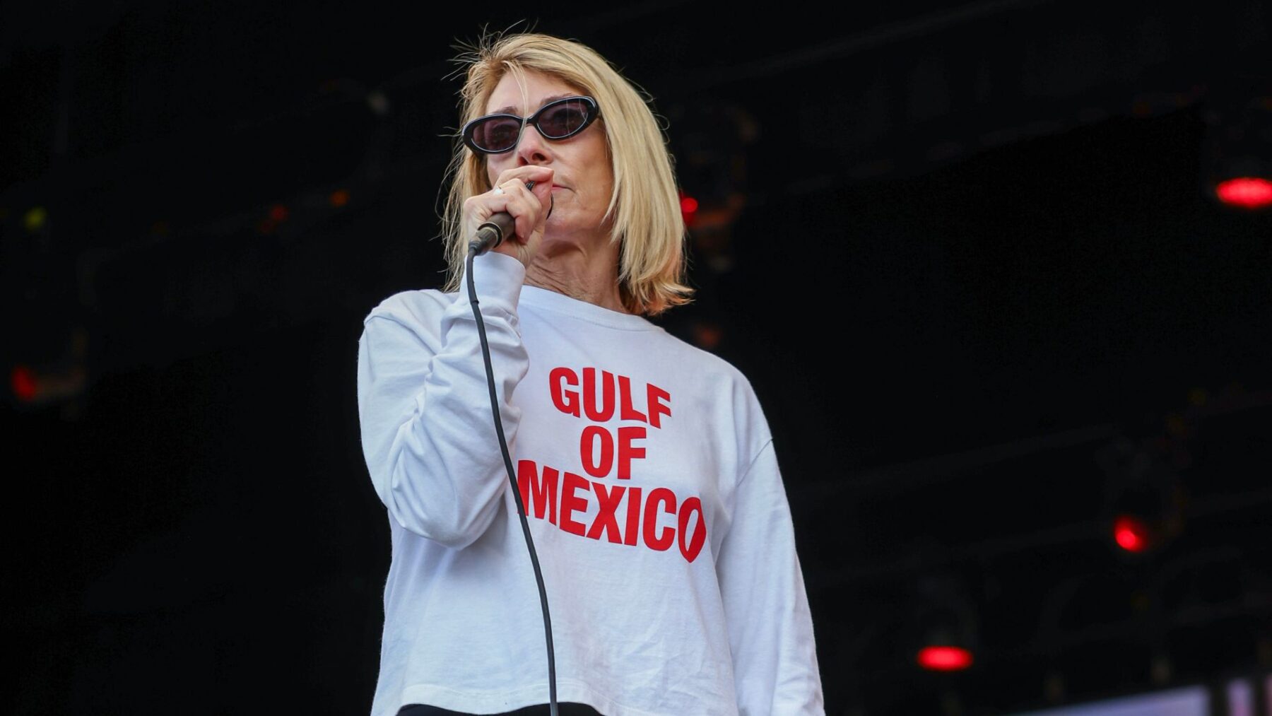 Kim Gordon em show na nona edição do Popload Festival, no parque Ibirapuera, em São Paulo | Marcelo Justo - 31.mai.2025/Portal Lineup