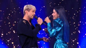 Matheus Torres (esq.) e Unna X cantam em episódio do programa Estrela da Casa, da Globo | Reprodução