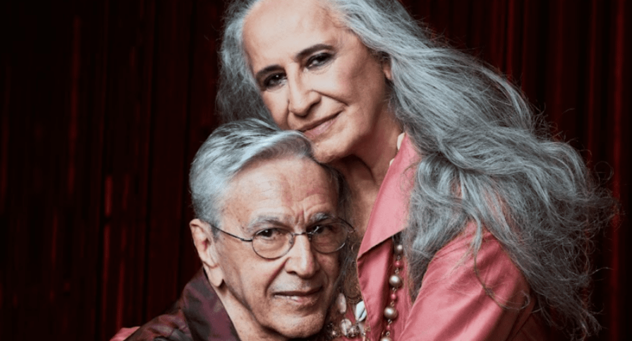 Caetano Veloso (esq.)) e Maria Bethânia farão turnê juntos no Brasil | Divulgação