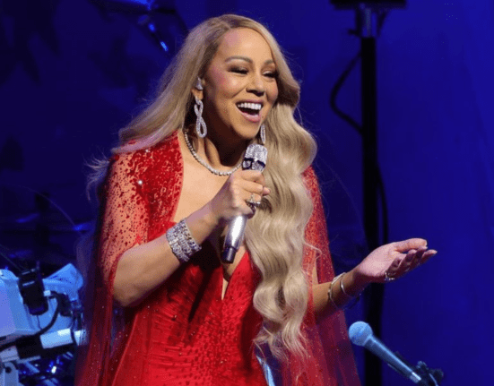 Mariah Carey em show no Madison Square Garden, em Nova York | 9.dez.2023/Divulgação