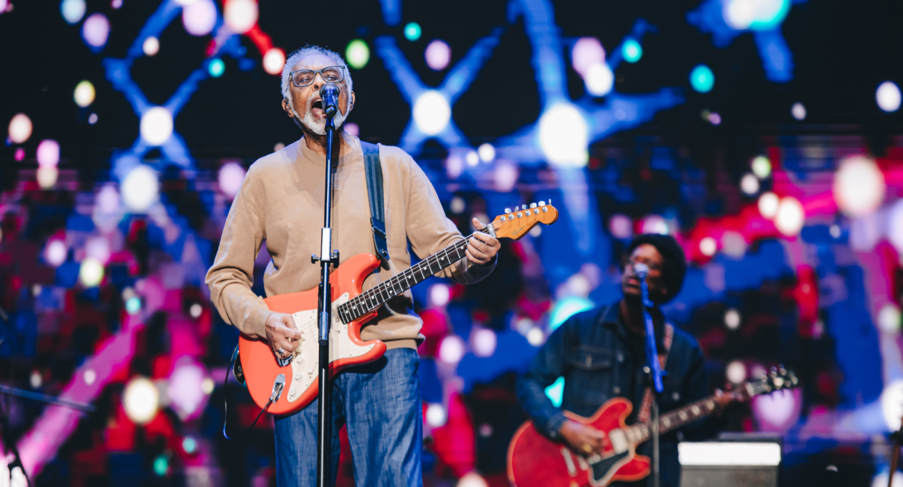 Gilberto Gil se apresenta no palco Samsung Galaxy, no Lollapalooza, no autódromo de Interlagos, em São Paulo | Camila Cara - 24.mar.2024/Divulgação