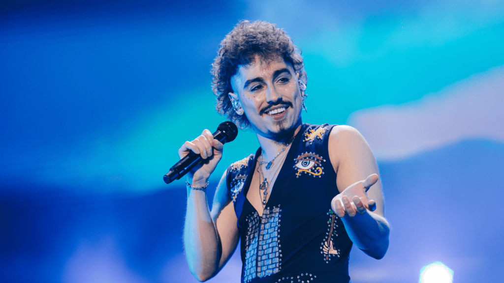 Josh Kiszka, vocalista do Greta Van Fleet, se apresenta no palco Samsung Galaxy, no Lollapalooza, no autódromo de Interlagos, em São Paulo | Camila Cara - 24.mar.2024/Divulgação