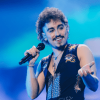 Josh Kiszka, vocalista do Greta Van Fleet, se apresenta no palco Samsung Galaxy, no Lollapalooza, no autódromo de Interlagos, em São Paulo | Camila Cara - 24.mar.2024/Divulgação