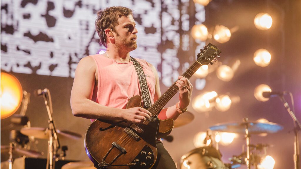 Caleb Followill, vocalista do Kings of Leon, durante apresentação da banda no Lollapalooza Brasil 2019, no autódromo de Interlagos, SP | 6.abr.2019/Camila Cara/Divulgação