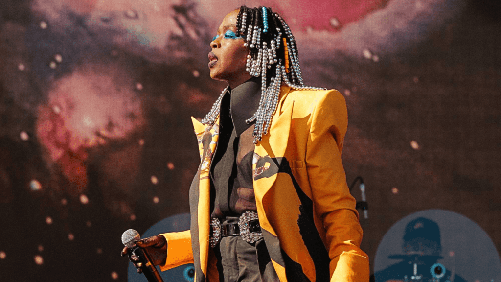 Lauryn Hill em participação especial no show de seu filho YG Marley no festival Coachella, em Indio, na Califórnia | 14.abr.2024/Divulgação