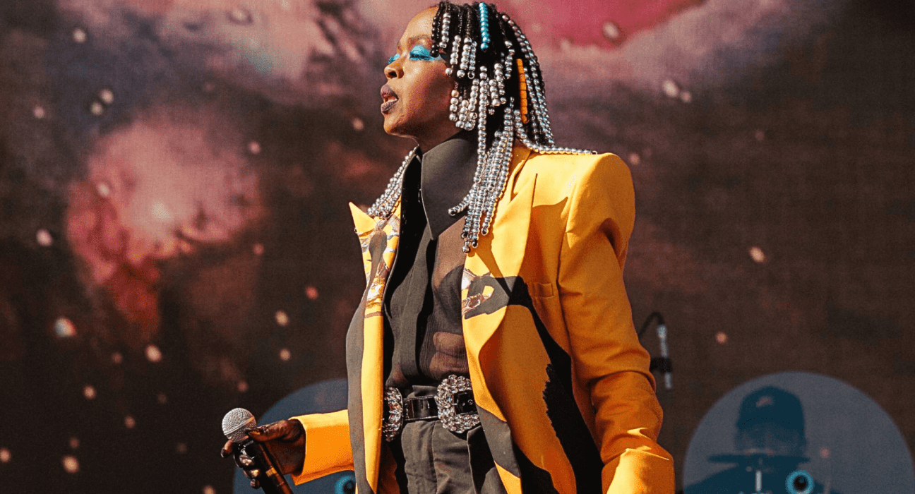 Lauryn Hill em participação especial no show de seu filho YG Marley no festival Coachella, em Indio, na Califórnia | 14.abr.2024/Divulgação