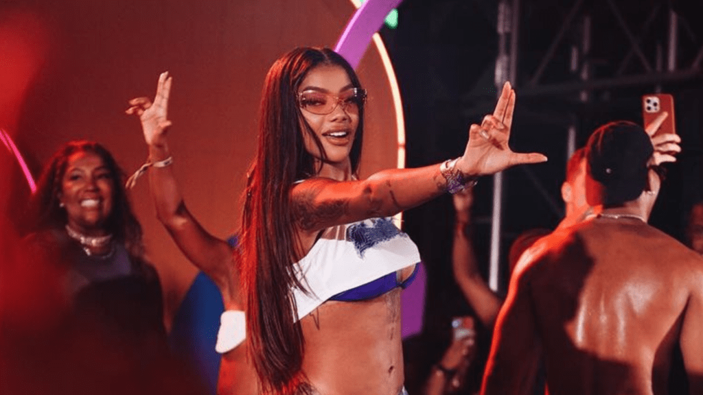 Ludmilla em show em seu Navio Numanice, que navegou de 4 a 8 de março de 2024, partindo do porto de Santos (SP) | Divulgação