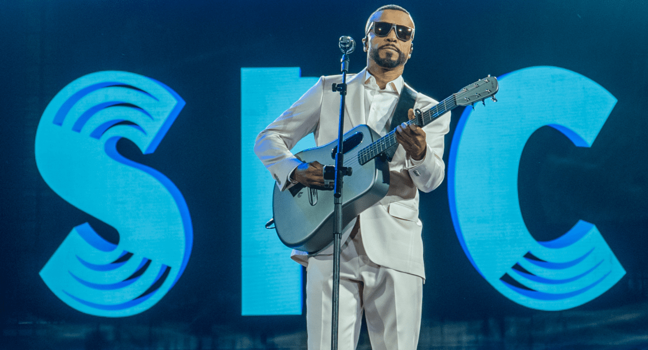 Alexandre Pires e Só Pra Contrariar em show da turnê em show primeiro da turnê 'SPC Acústico 2 – O Último Encontro', no Allianz Parque, na zona oeste de São Paulo | Will Aleixo - 5.abr.2024/Divulgação