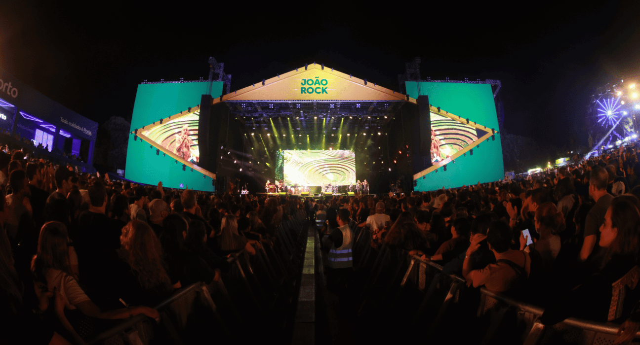 Palco Brasil - Lendas Vol. 2 com show de Ney Matogrosso no festival João Rock, no Parque Permanente de Exposições, em Ribeirão Preto (interior de SP) | Rafael Cautella - 8.jun.2024/Divulgação