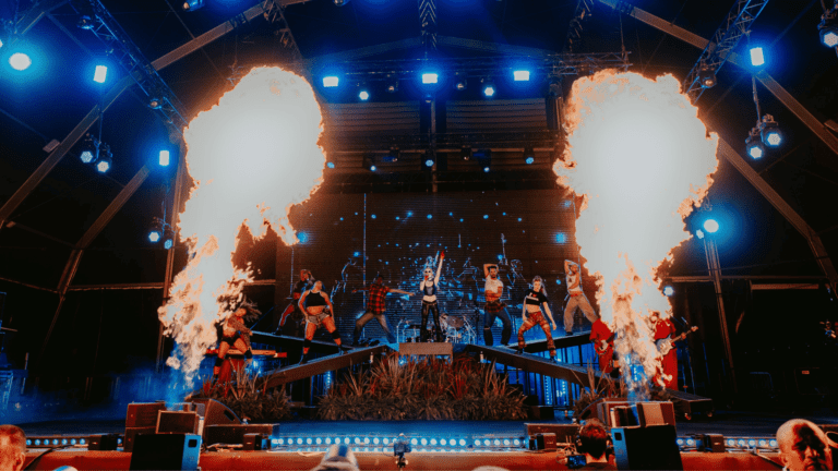 Luísa Sonza em show no palco Galp na décima edição do Rock in Rio Lisboa, realizado no parque Tejo, na capital de Portugal | André Saudade - 23.jun.2024/Divulgação