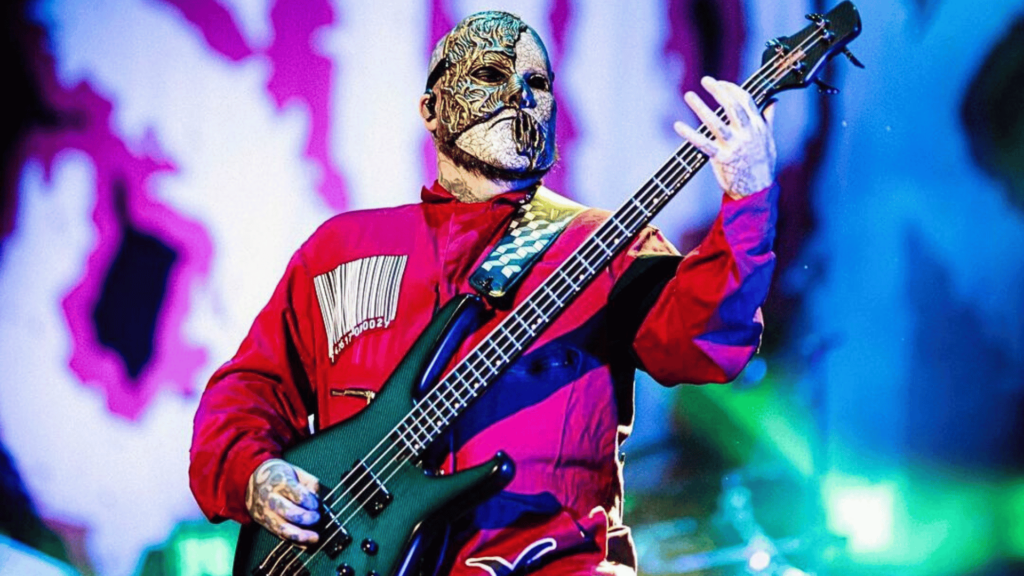 Baixista Alessandro Venturella, do Slipknot, em show no Las Vegas Festival Grounds, no estado americano de Nevada | 27.abr.2024/Divulgação