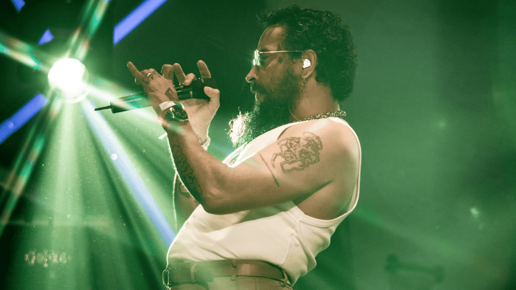 Rapper mineiro FBC em show no palco do Cine Joia, em São Paulo | 25.jul.2024/Divulgação