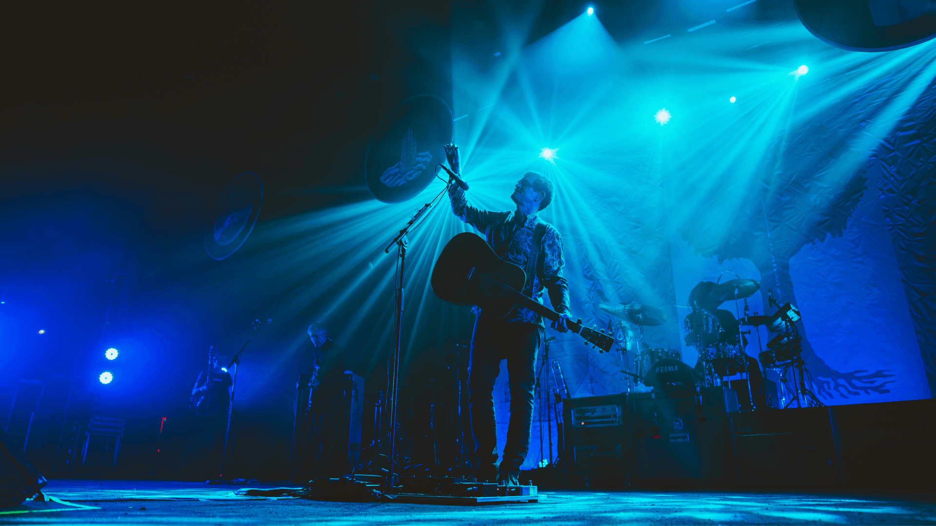 Samuel Rosa em show do primeiro álbum solo, "Rosa", no Espaço Unimed, em São Paulo | Rafael Stabelli - 2.ago.2024/Divulgação