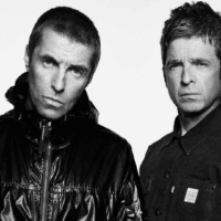 Irmãos Liam (esq.) e Noel Gallagher, do grupo britânico Oasis | Divulgação