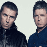 Irmãos Liam (esq.) e Noel Gallagher, do grupo britânico Oasis | Divulgação