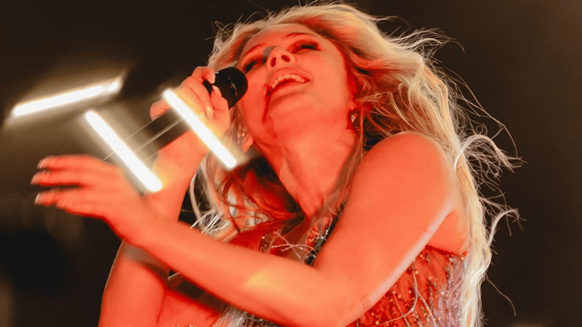 Zara Larsson em show no palco Mundo do Rock in Rio, no Parque Olímpico | 14.set.2024/Divulgação