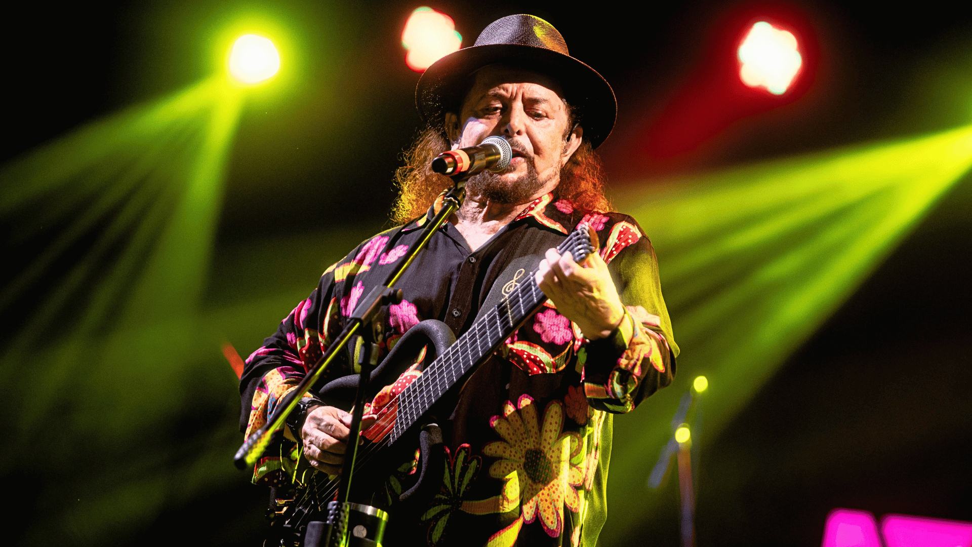 Geraldo Azevedo em show no palco Global Village do Rock in Rio, no Parque Olímpico, na zona oeste do Rio de Janeiro | 14.set.2024/Divulgação