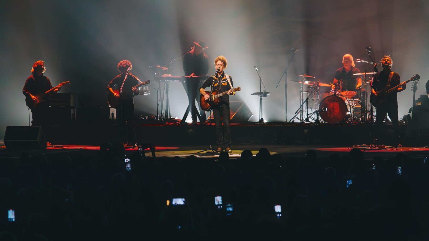 Nando Reis em show da turnê do álbum "Uma Estrela Misteriosa" no Espaço Unimed, em São Paulo | Marcos Oliveira - 12.out.2024/Divulgação