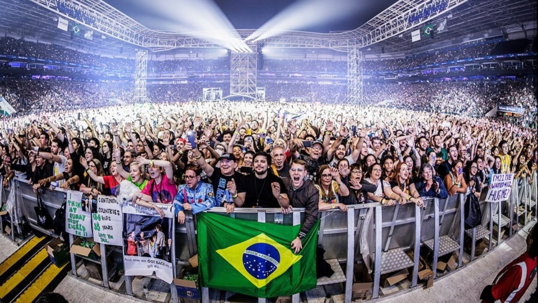 Público em show de Paul McCartney no Allianz Parque, em São Paulo | MJ Kim - 16.out.2024/Divulgação