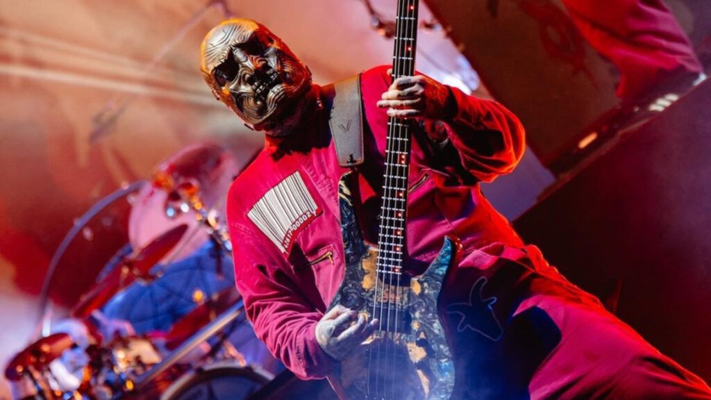 Baixista Alessandro Venturella em show do Slipknot no Knotfest em Des Moines, no estado de Iowa, nos EUA | 21.set.2024/Divulgação