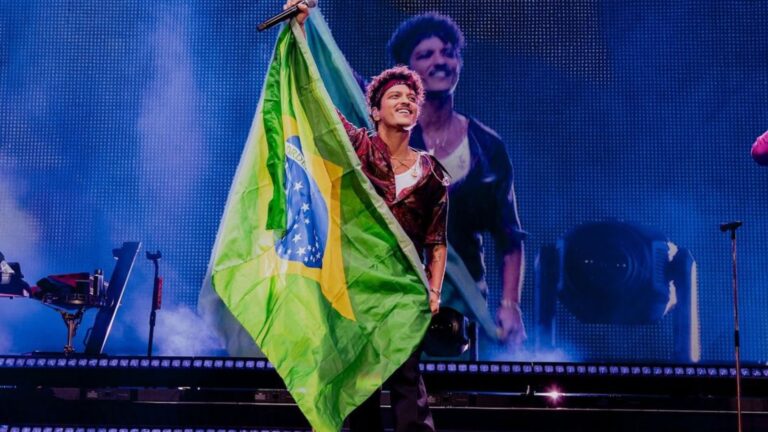 Bruno Mars em terceiro show no estádio Morumbis, em São Paulo, com a turnê "Live in Brazil" | 8.out.2024/Divulgação