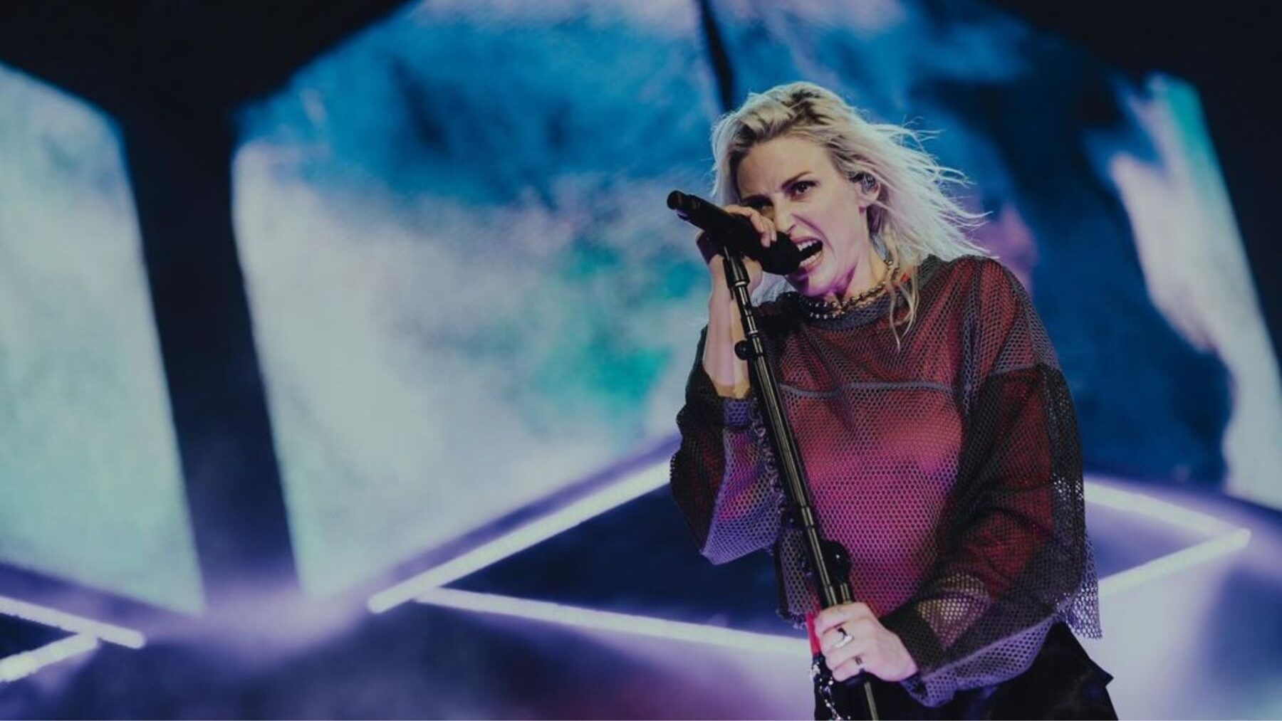 Vocalista Emily Armstrong em show do Linkin Park com a turnê "From Zero" no Allianz Parque, em São Paulo | 16.nov.2024/Divulgação