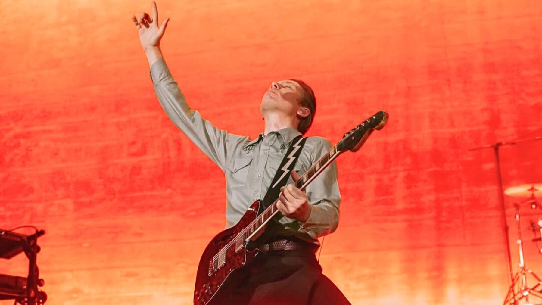 Vocalista Alex Kapranos em show do Franz Ferdinand no Tokio Marine Hall, em São Paulo | Camila F. Cara - 14.nov.2024/Divulgação