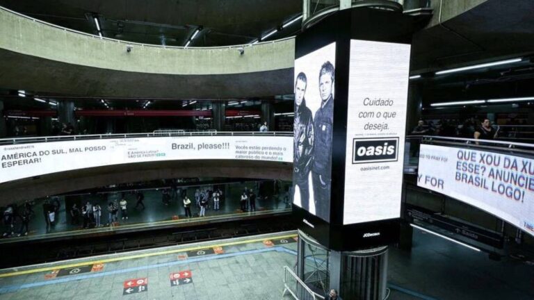 Anúncio do Oasis na estação Sé do Metrô de São Paulo | Divulgação