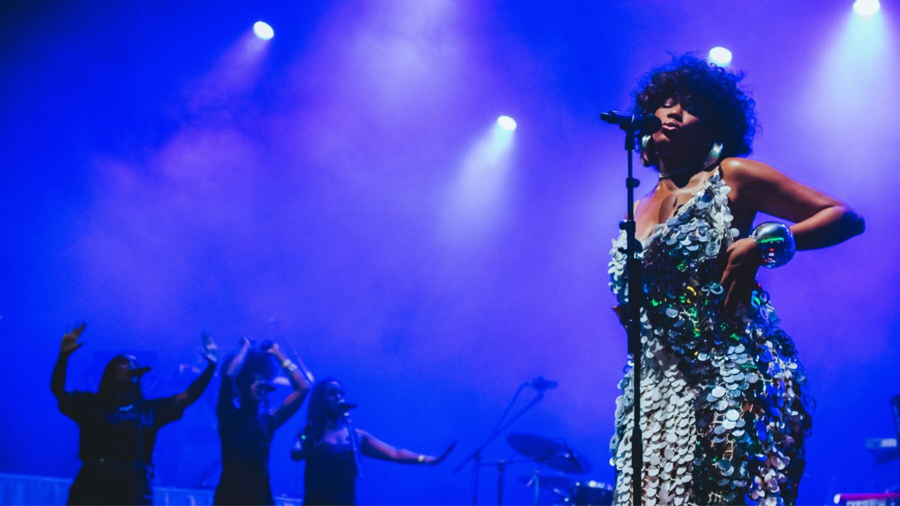 Luedji Luna em show de abertura de Erykah Badu no Espaço Unimed, em São Paulo | Rafael Strabelli - 6.nov.2024/Divulgação