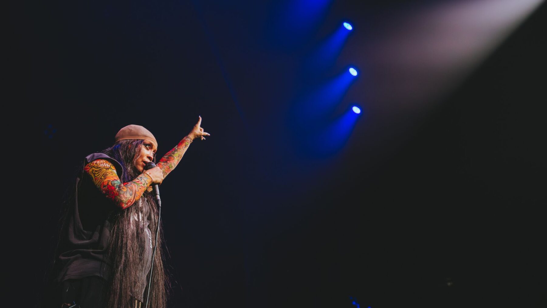 Cantora americana Erykah Badu em show no Espaço Unimed, em São Paulo | Rafael Strabelli - 6.nov.2024/Divulgação