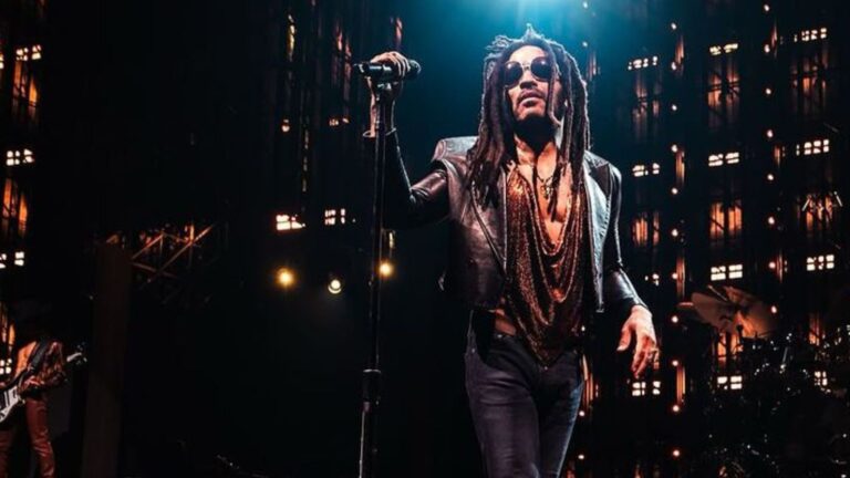 Lenny Kravitz em show da turnê 'Blue Eletric Light' no Ovation Hall, em Atlantic, Nova Jersey (EUA) | Mathieu Bitton - 2.nov.2024/Divulgação