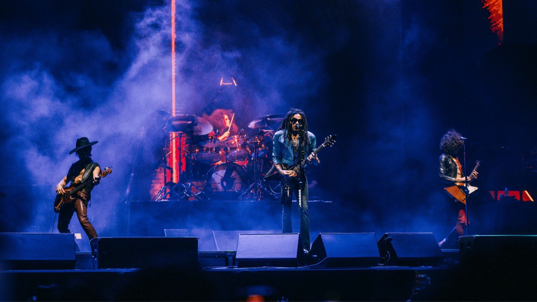 Lenny Kravitz em show da turnê 'Blue Eletric Light' no Allianz Parque, em São Paulo | Fernando Schlaeper - 23.nov.2024/Divulgação