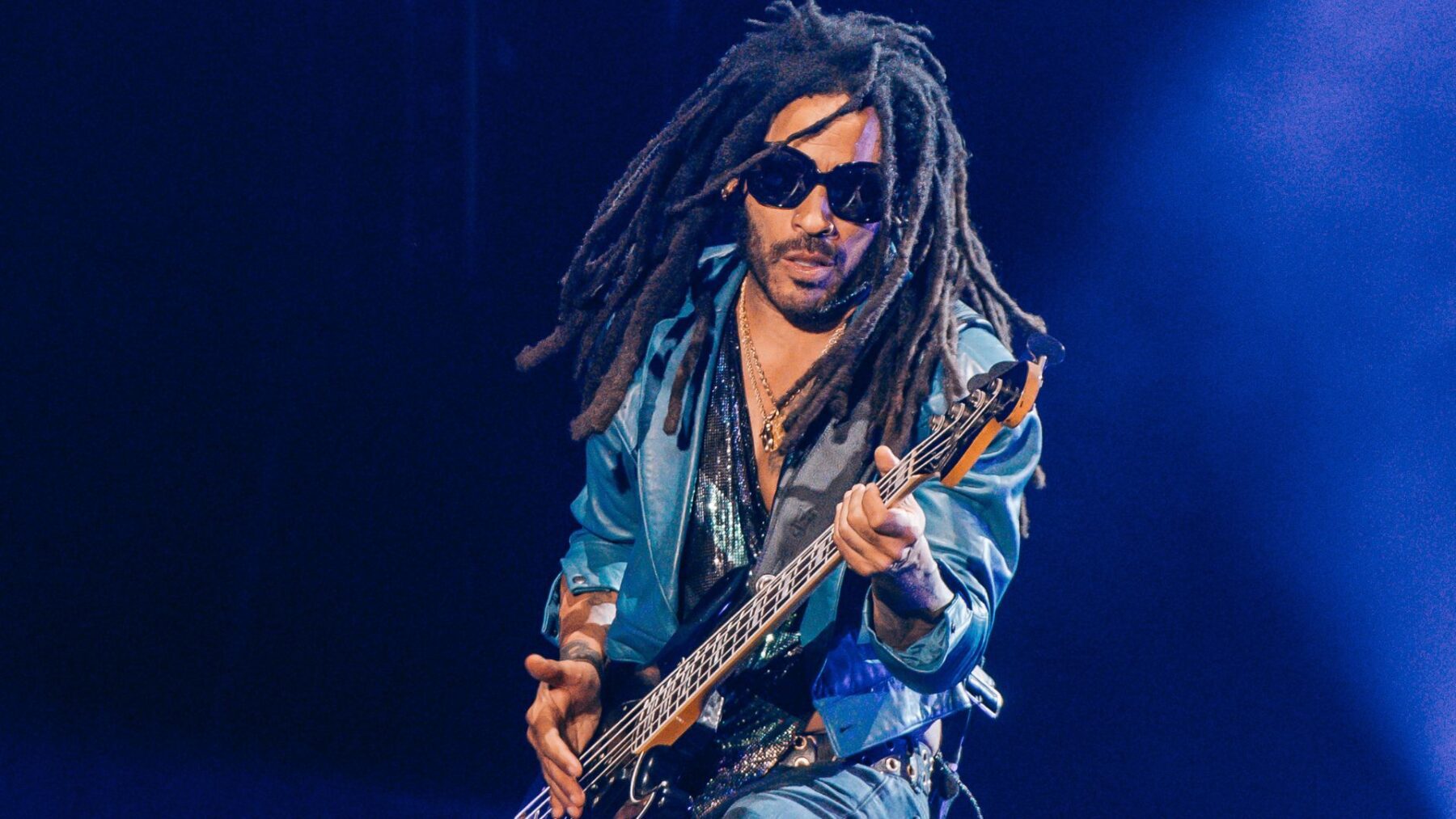 Lenny Kravitz em show da turnê 'Blue Eletric Light' no Allianz Parque, em São Paulo | Fernando Schlaeper - 23.nov.2024/Divulgação