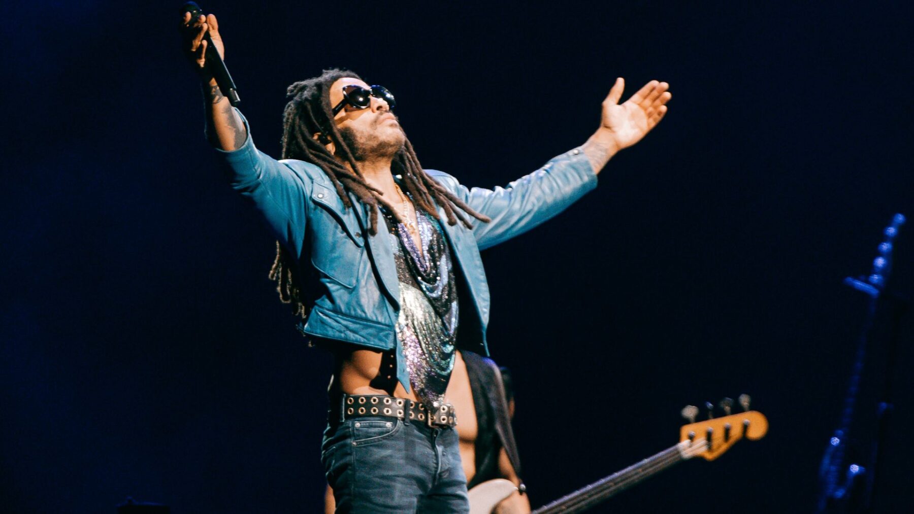 Lenny Kravitz em show da turnê 'Blue Eletric Light' no Allianz Parque, em São Paulo | Fernando Schlaeper - 23.nov.2024/Divulgação