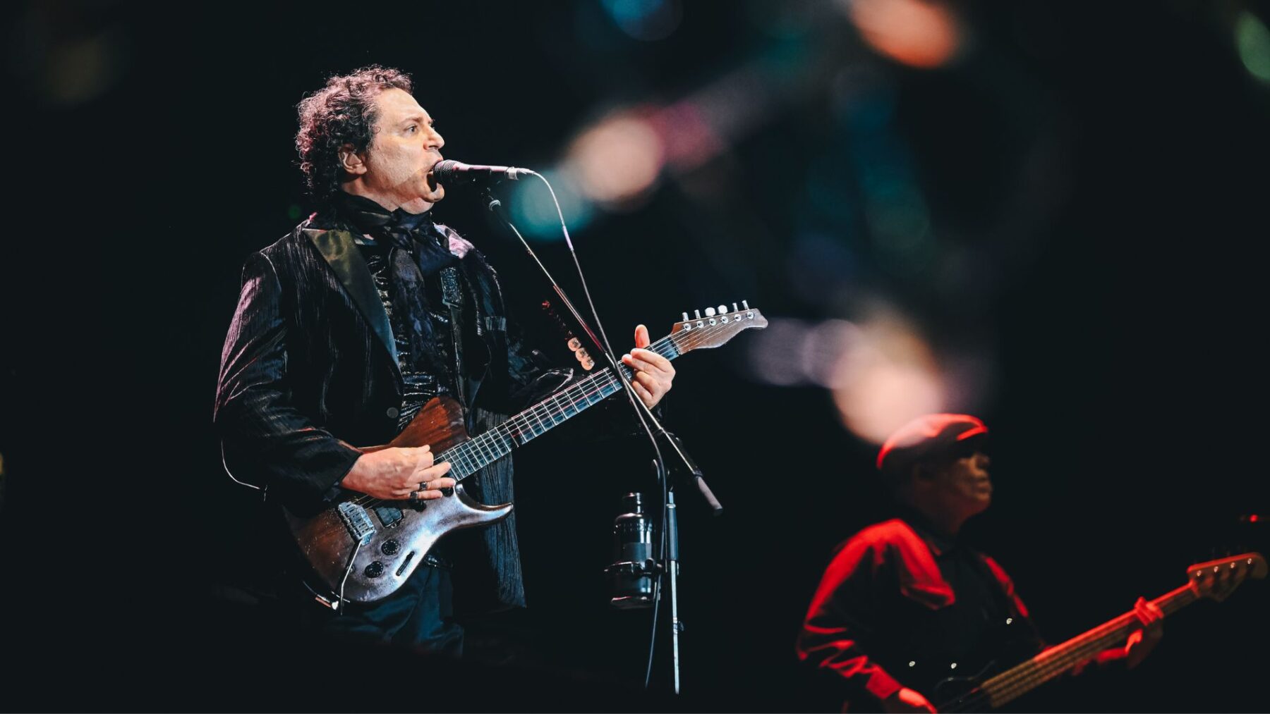 Frejat em show de abertura de Lenny Kravitz no Allianz Parque, em São Paulo | 23.nov.2024/Flashbang/Divulgação