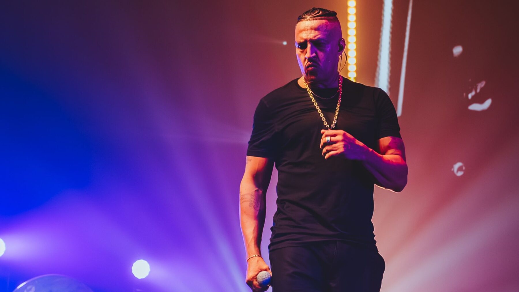 Mano Brown em show do Racionais MC's na quarta edição da Boogie Week, no Espaço Unimed, em São Paulo | Rafael Strabelli - 22.nov.2024/Divulgação