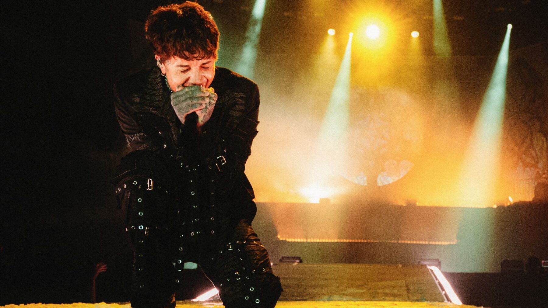 Vocalista Oliver Sykes em show da banda britânica Bring Me the Horizon no Allianz Parque, em São Paulo | Fernando Schlaepfer - 30.nov.2024/Divulgação