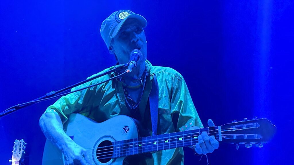 Manu Chao em show acústico no City Lights, em São Paulo | Amon Borges - 4.dez.2024/Portal Lineup