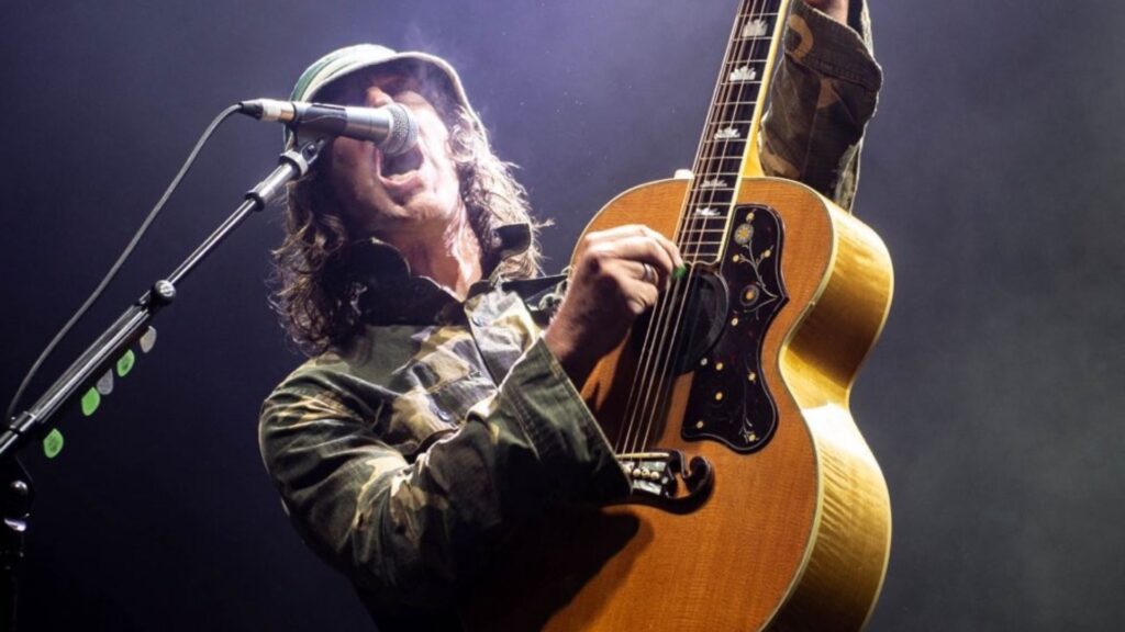 Richard Ashcroft em show no Godiva Festival, em Conventry, na Inglaterra | 5.jul.2024/Divulgação