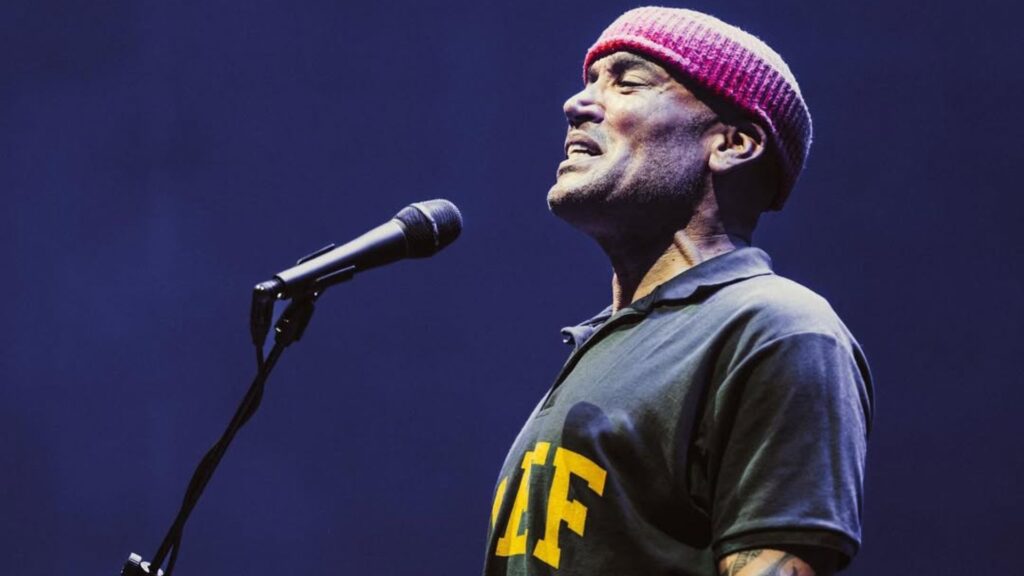 Ben Harper em show no festival Jardin Sonore, na cidade de Vitrolles, no sul da França | 20.jul.2023/Divulgação