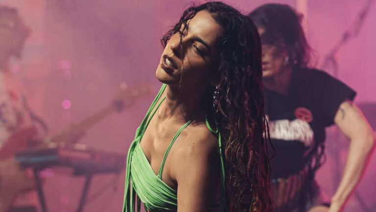 Marina Sena em show da turnê "Verão MS 25" na Uzna, em Sorocaba (SP) | 25.jan.2025/Divulgação