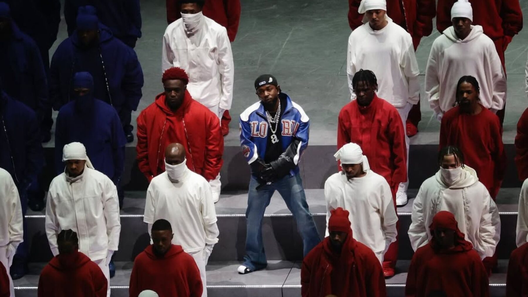 Kendrick Lamar em show do intervalo do Super Bowl, no estádio Caesars Superdome, em Nova Orleans (EUA) | 9.fev.2025/Divulgação