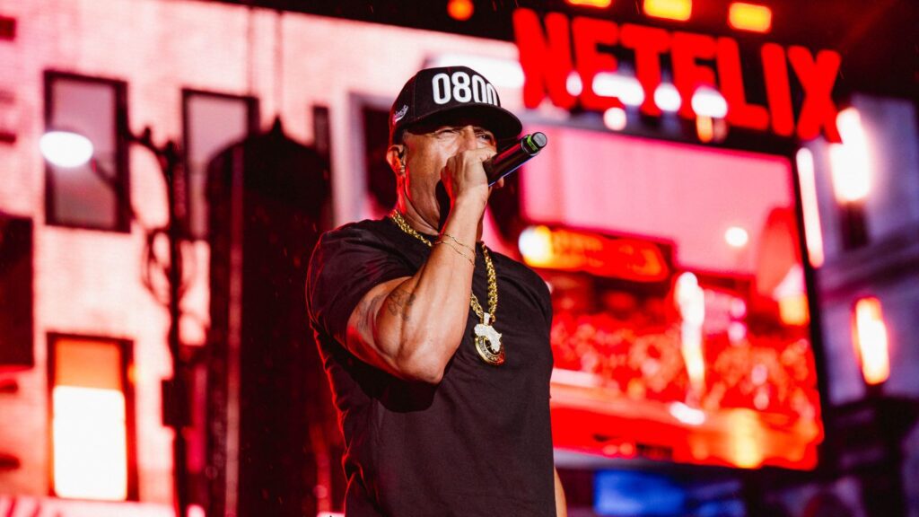 Mano Brown em show do Racionais MC's no festival Sintonia, da Netflix, no Memorial da América Latina, em São Paulo | 1.fev.2025/Divulgação