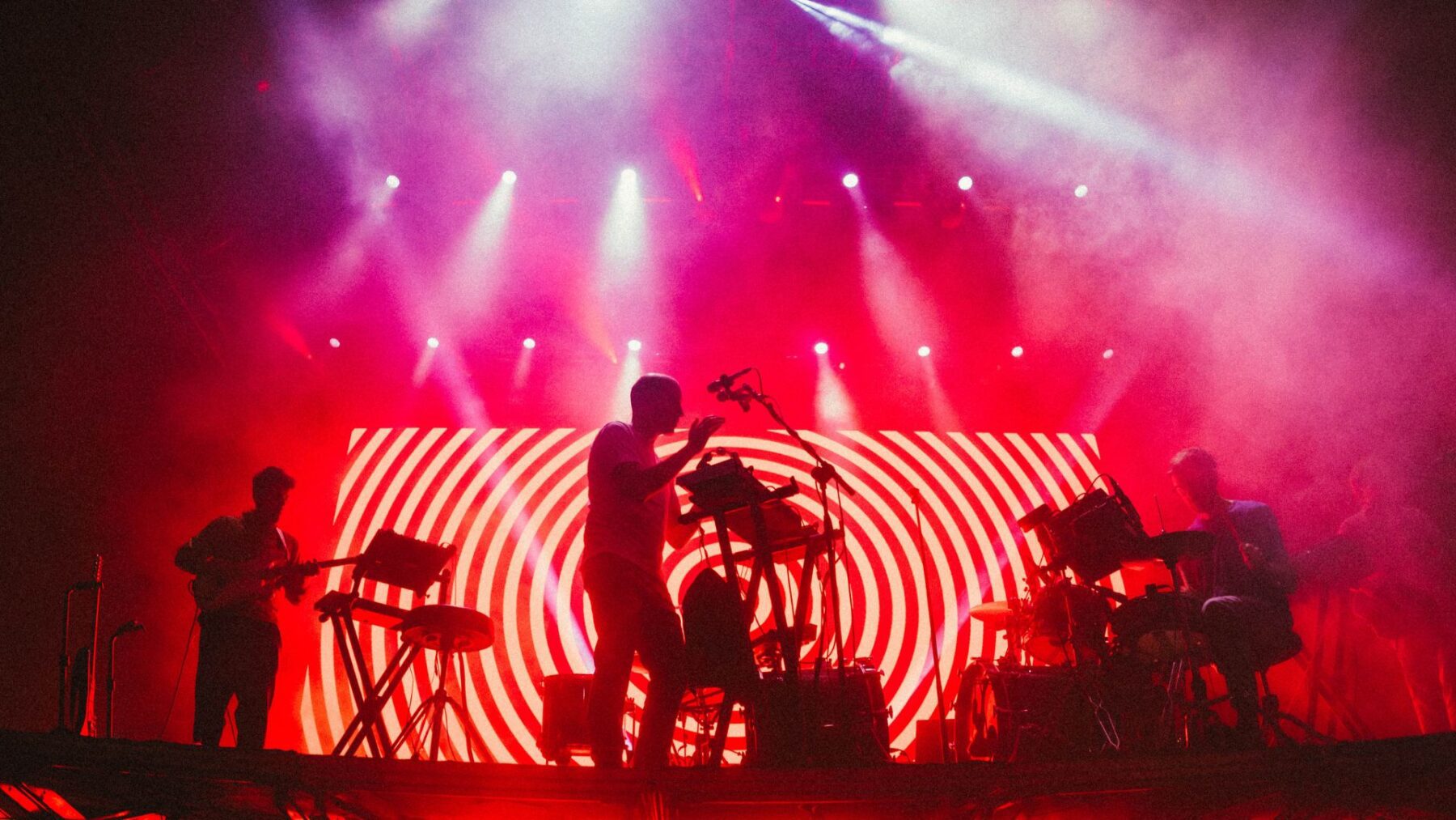Caribou em show no palco Mike's Ice no Lollapalooza Brasil, no autódromo de Interlagos, em São Paulo | Vans Bumbeers - 28.mar.2025/Divulgação
