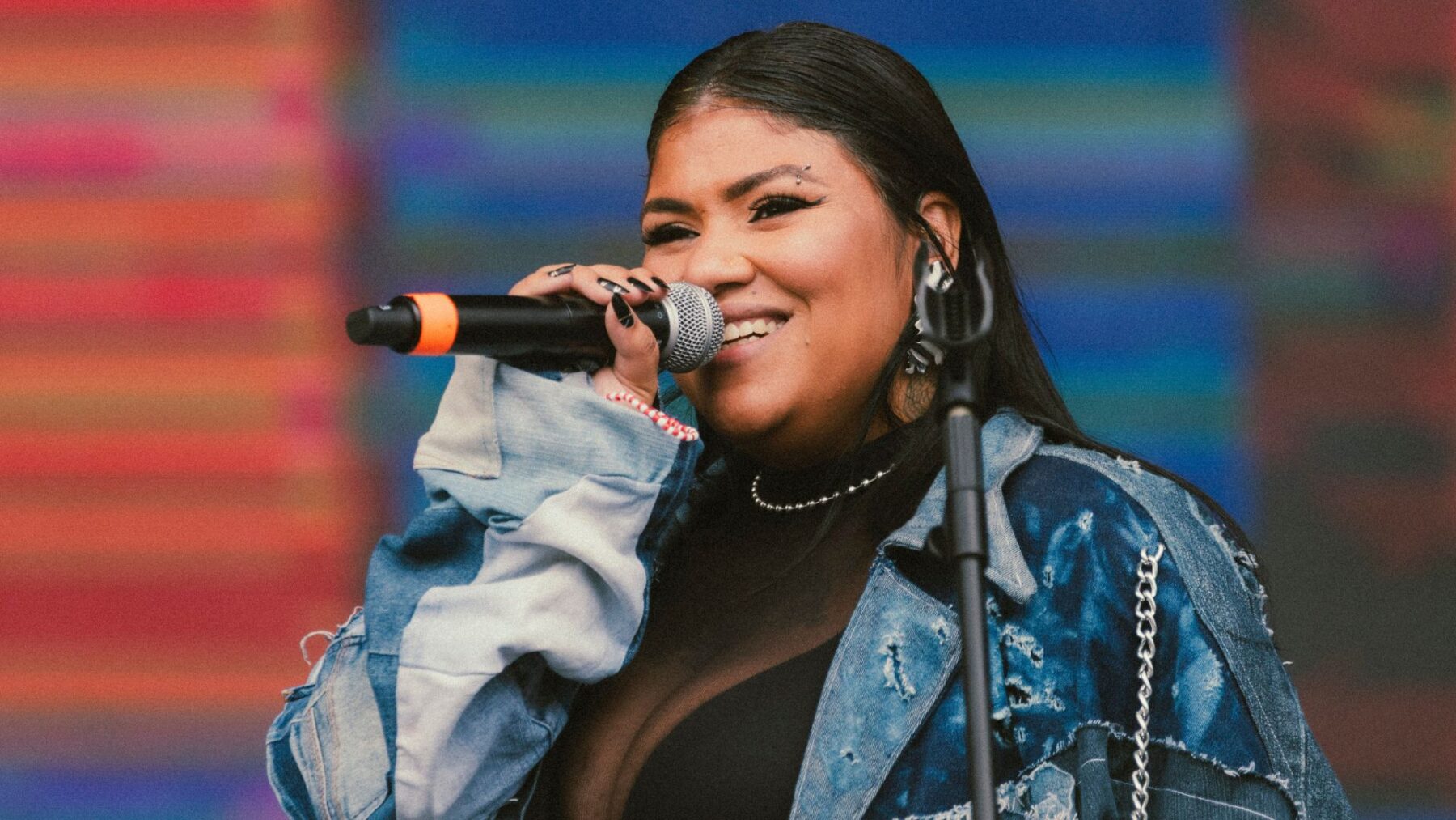 Juye em show no palco Samsung Galaxy no Lollapalooza Brasil, no autódromo de Interlagos, em São Paulo | Diego Padilha - 28.mar.2025/Divulgação
